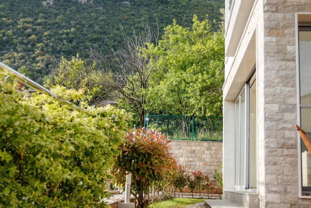 Acacia Hill Apartments Herceg Novi Exteriör bild