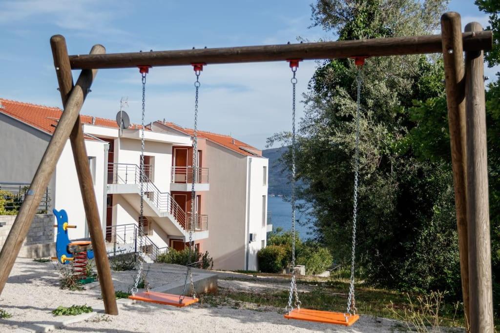 Acacia Hill Apartments Herceg Novi Exteriör bild